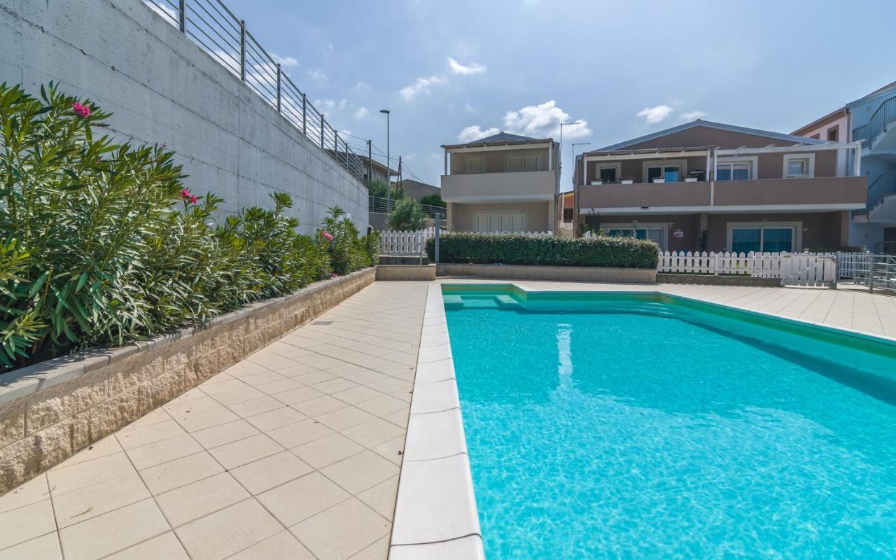 Villetta Federico Climatizzata Con Giardino Privato Viddalba Extérieur photo