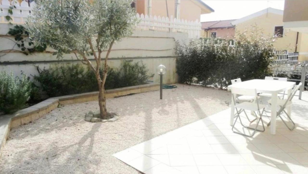 Villetta Federico Climatizzata Con Giardino Privato Viddalba Extérieur photo